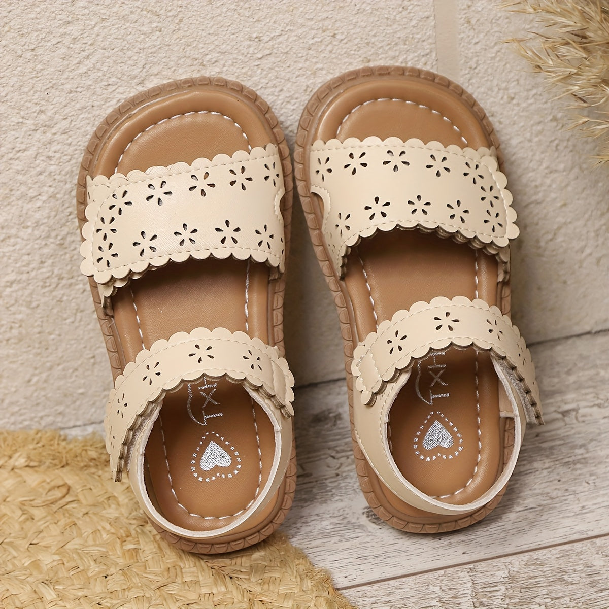 Girls Summer Sandals Breathable Lightweight Floral Cut-Out Beige Rubber Sole