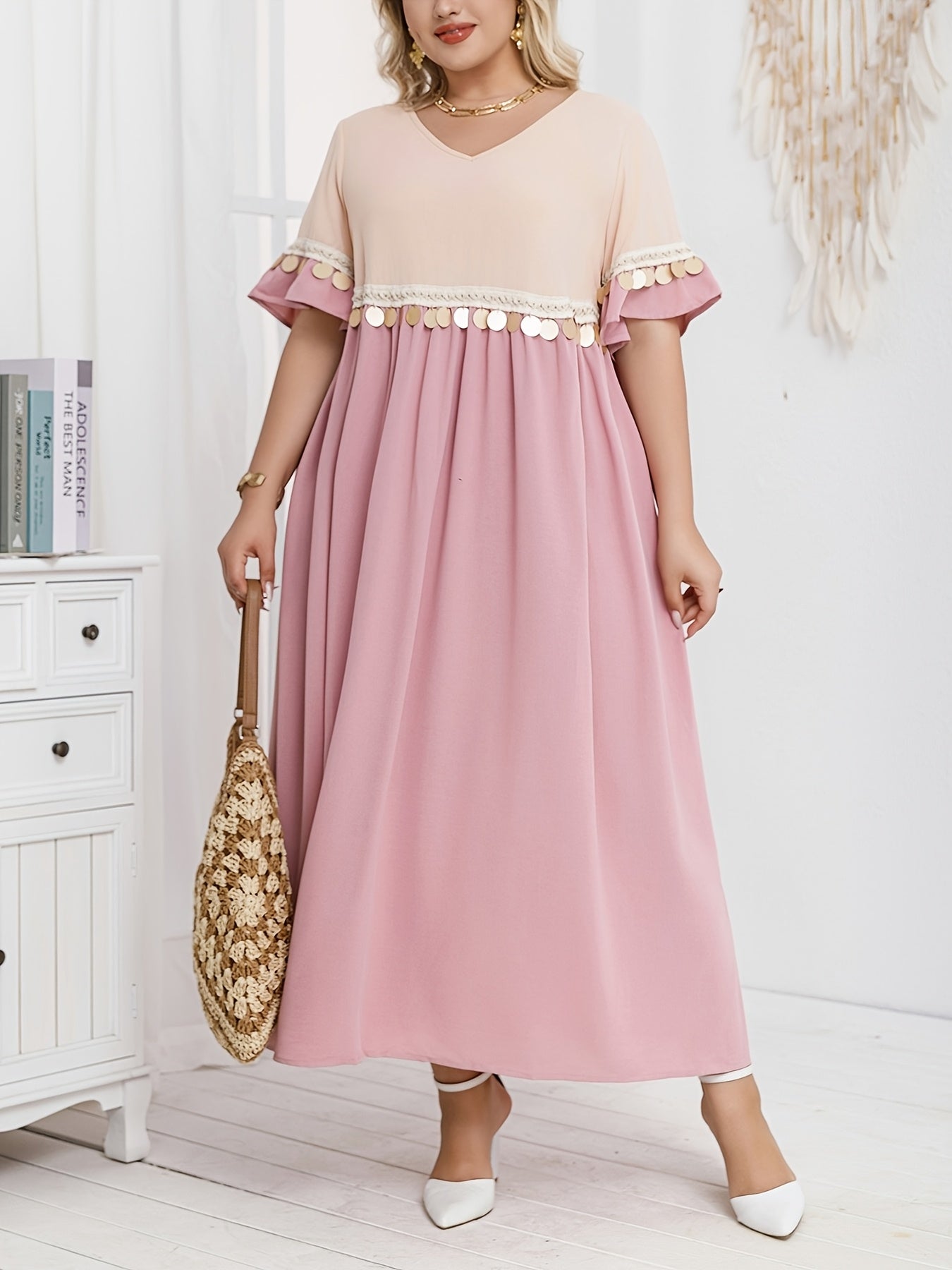 Plus Size Women’s Yellow Maxi Dress with V-Neck and Tassel Details