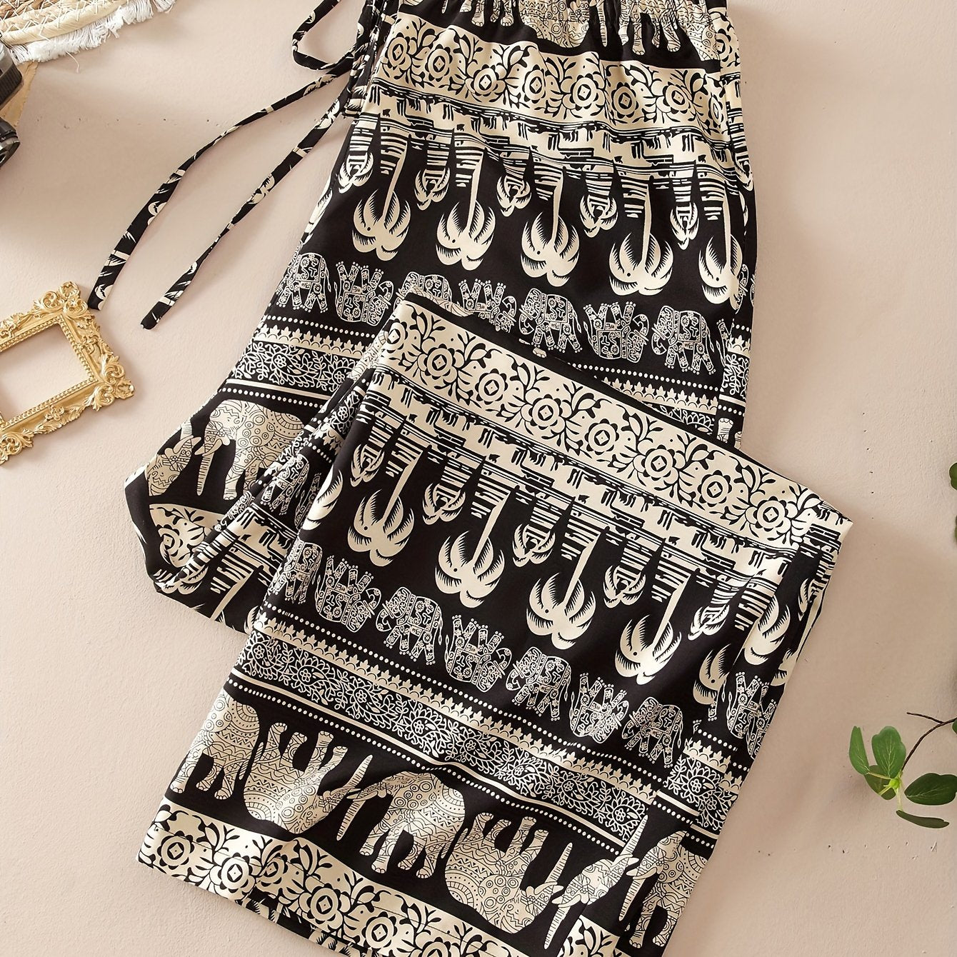 Katta o'lchamdagi ayollar shimlari