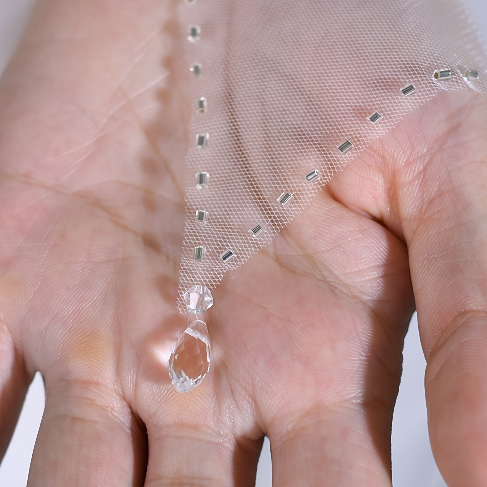 Elegant Bridal Veil with Crystal Pendant and Beaded Edge for Weddings