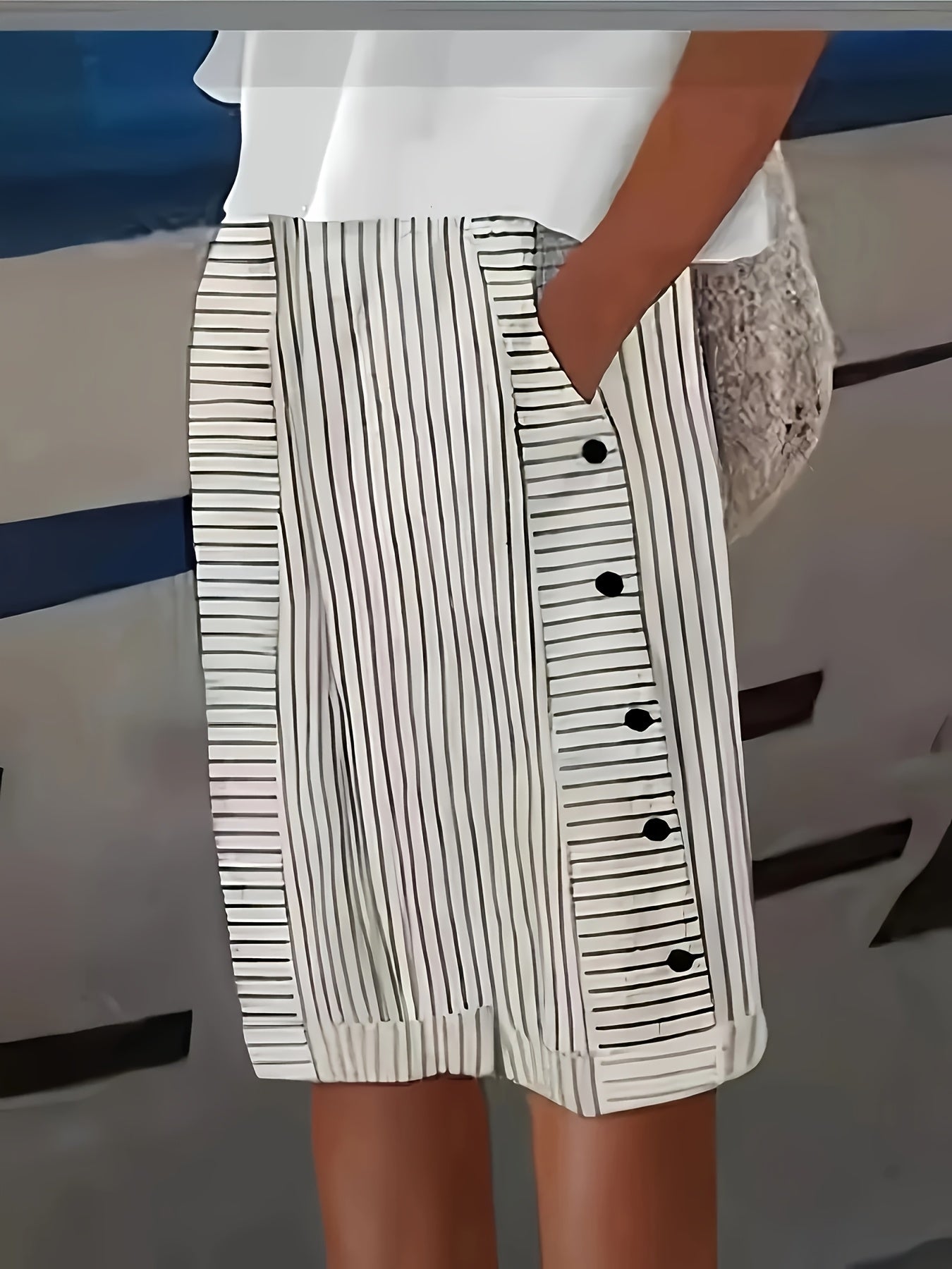 Women's High-Waist Striped Casual Shorts with Pockets Non-Stretch Polyester