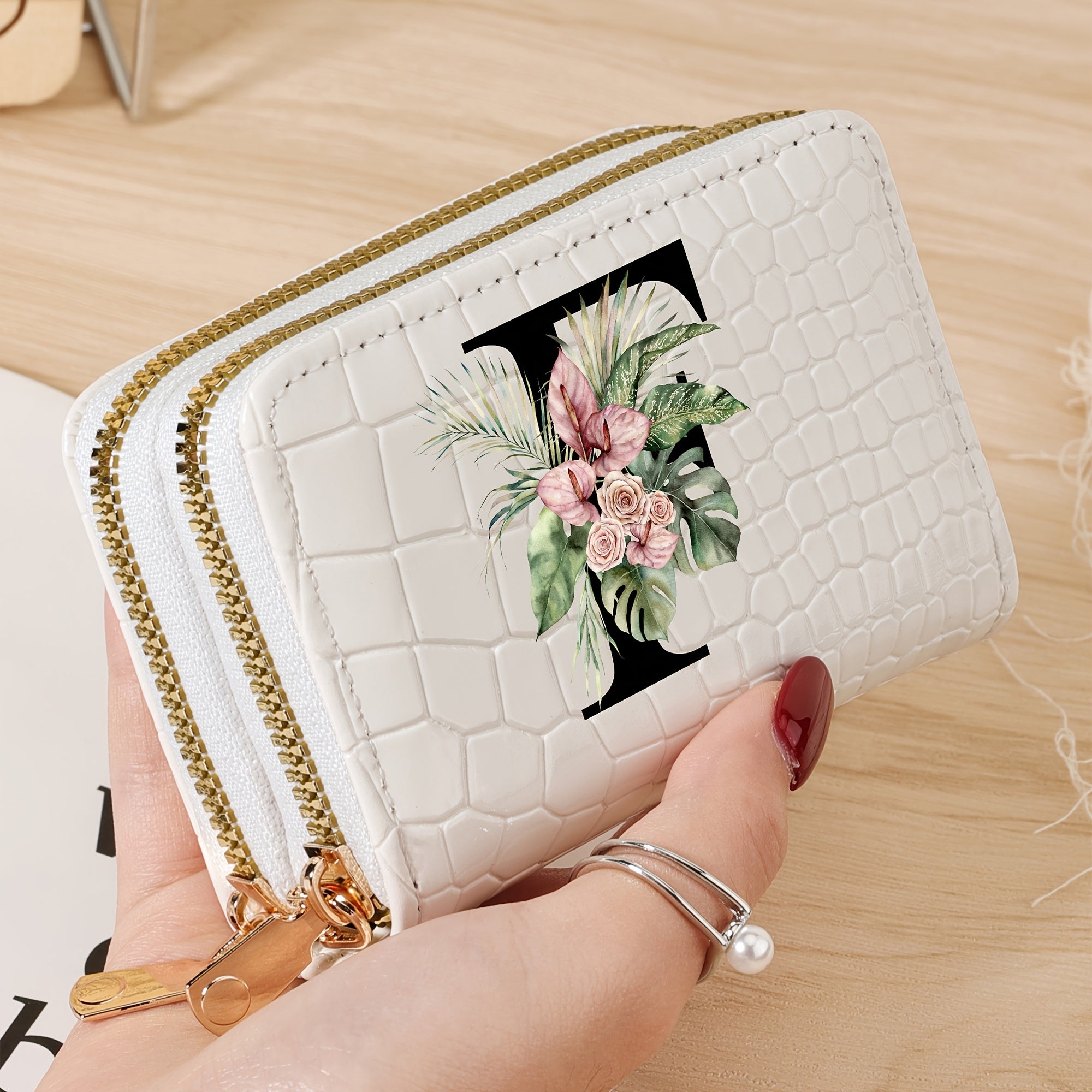 Cartera para tarjetas de crédito para mujer con estampado floral de letras, negro y blanco, gran capacidad, con cremallera y textura de cocodrilo en PU