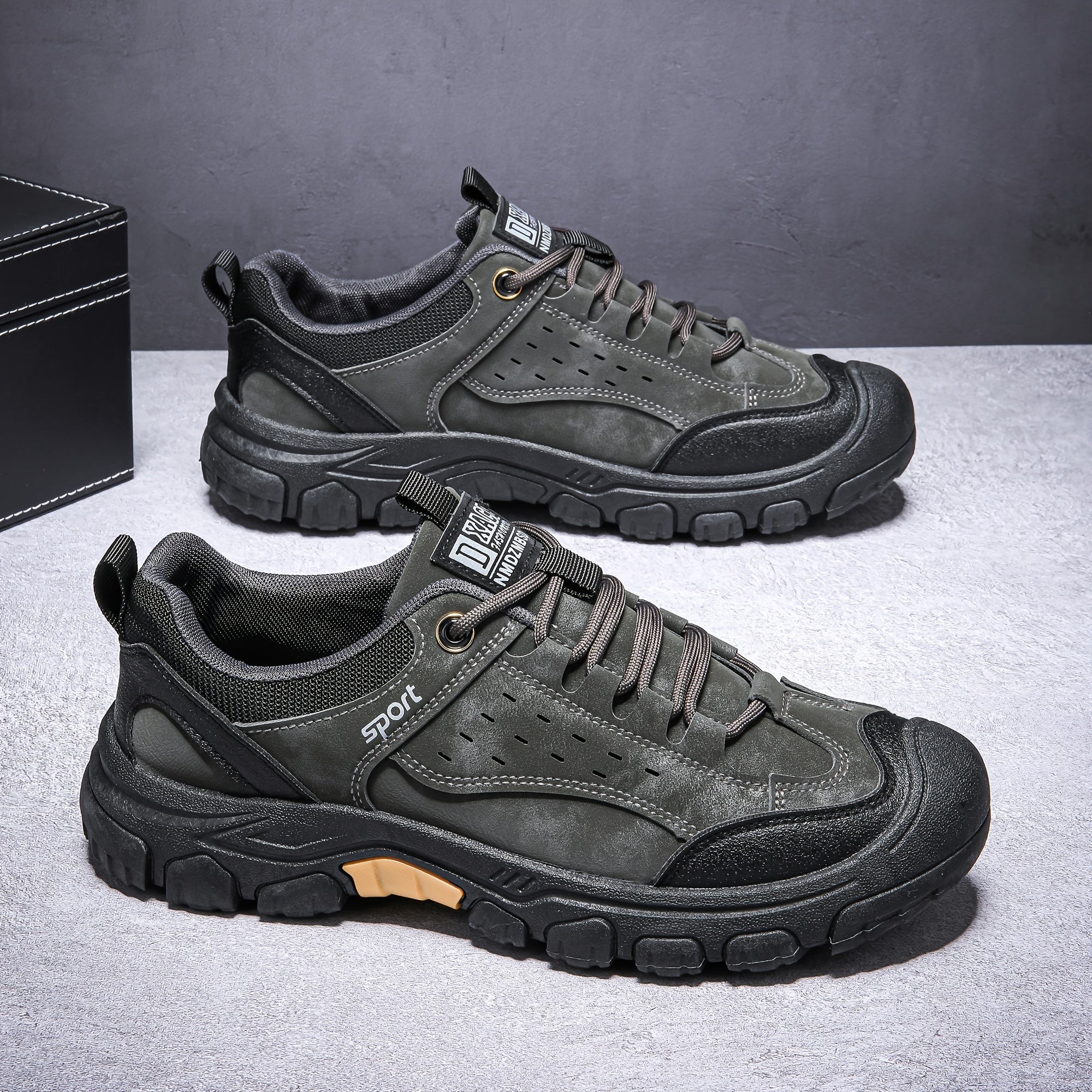 Men's Casual Shoes for Outdoor Sports and Daily Leisure Rubber Sole Low Top
