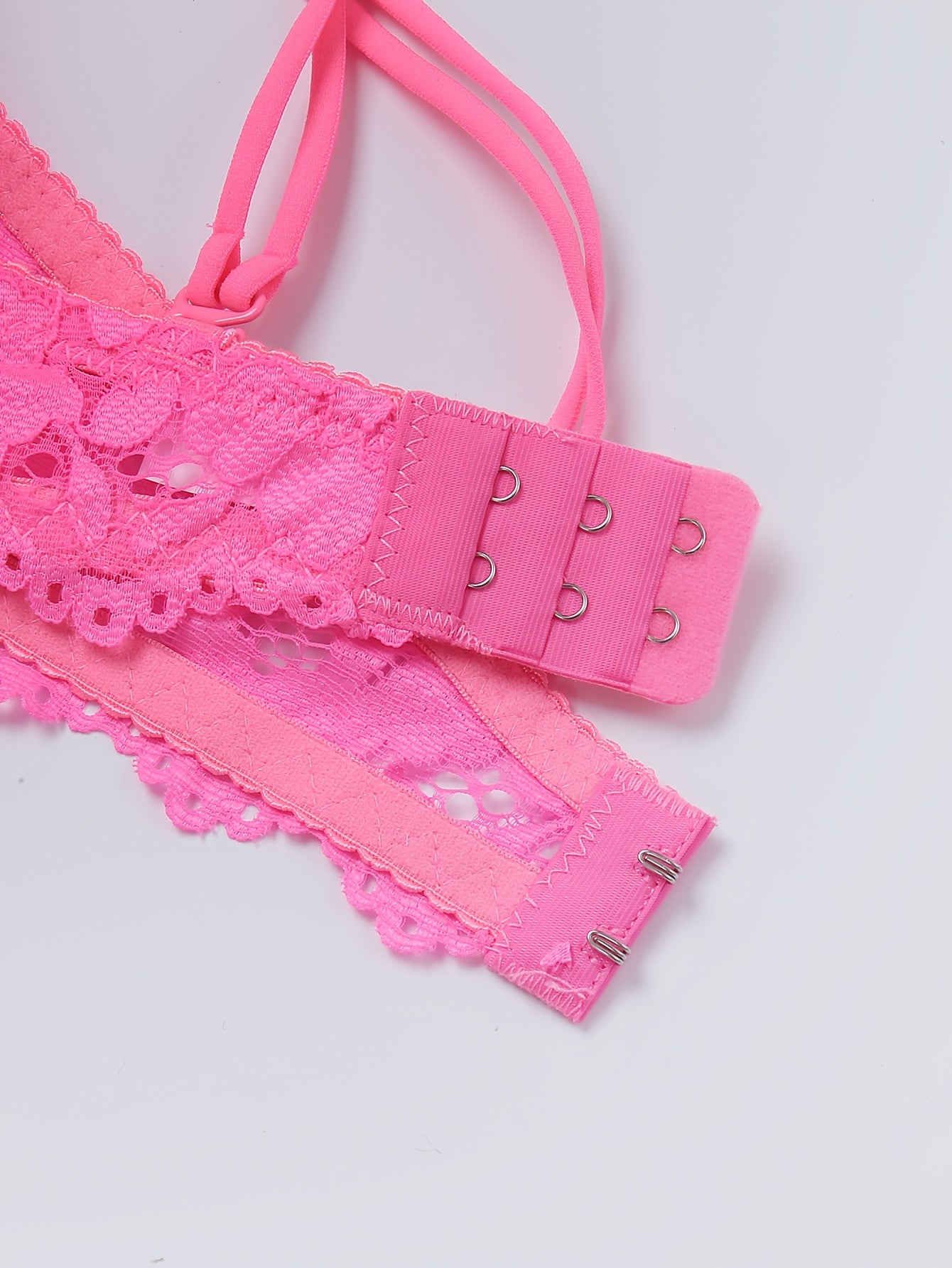 Ayollar uchun zamonaviy dantel brassi va ichki kiyim to'plami