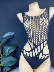 Jozibali transchegaraviy sug'urta ko'cha formasi uchun koreys uslubidagi tanaga mos keladigan kiyim.