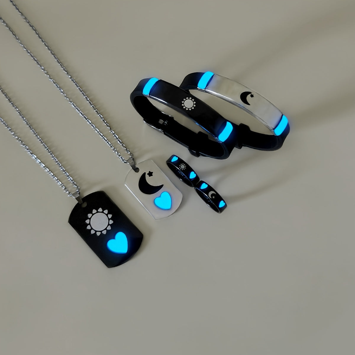 "Yorqin Sevgi, Yorqin Yurak va Yulduzli Noxush Po'lat Zargarlik Kolleksiyasi - 6 dona, juftliklar uchun marjon, bilaguzuk, uzuk - Ideal 14-fevral sovg'asi"