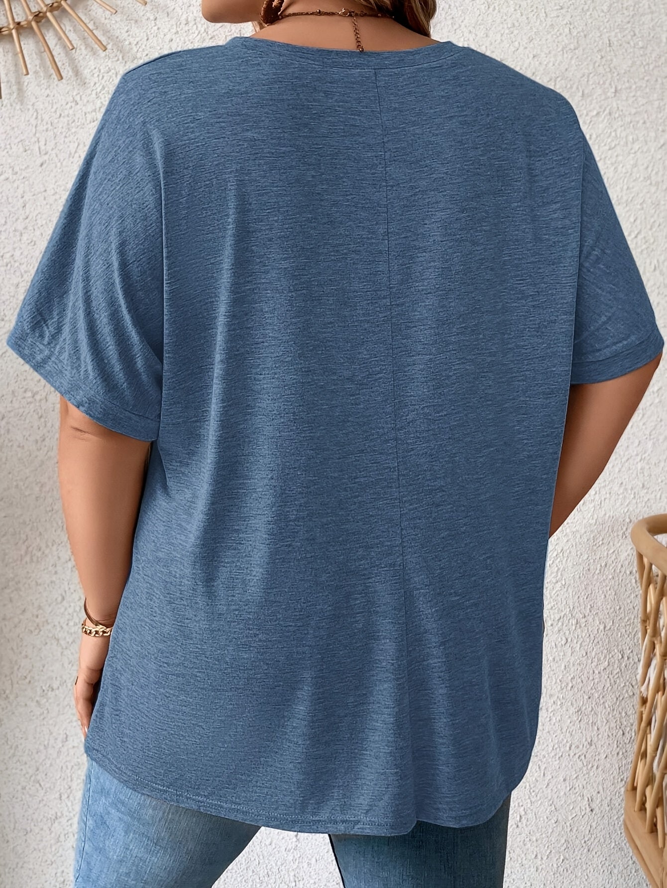 Women's Casual Polyester Blend Crew Neck T-Shirt with Pocket Short Sleeve