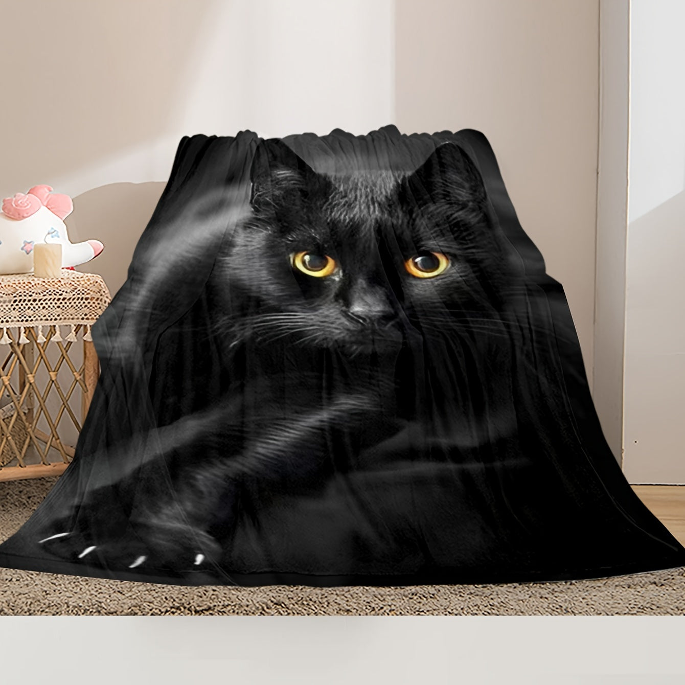 Black Cat Flannel Throw Blanket Soft Warm Stain-Resistant All-Season Cozy Gift