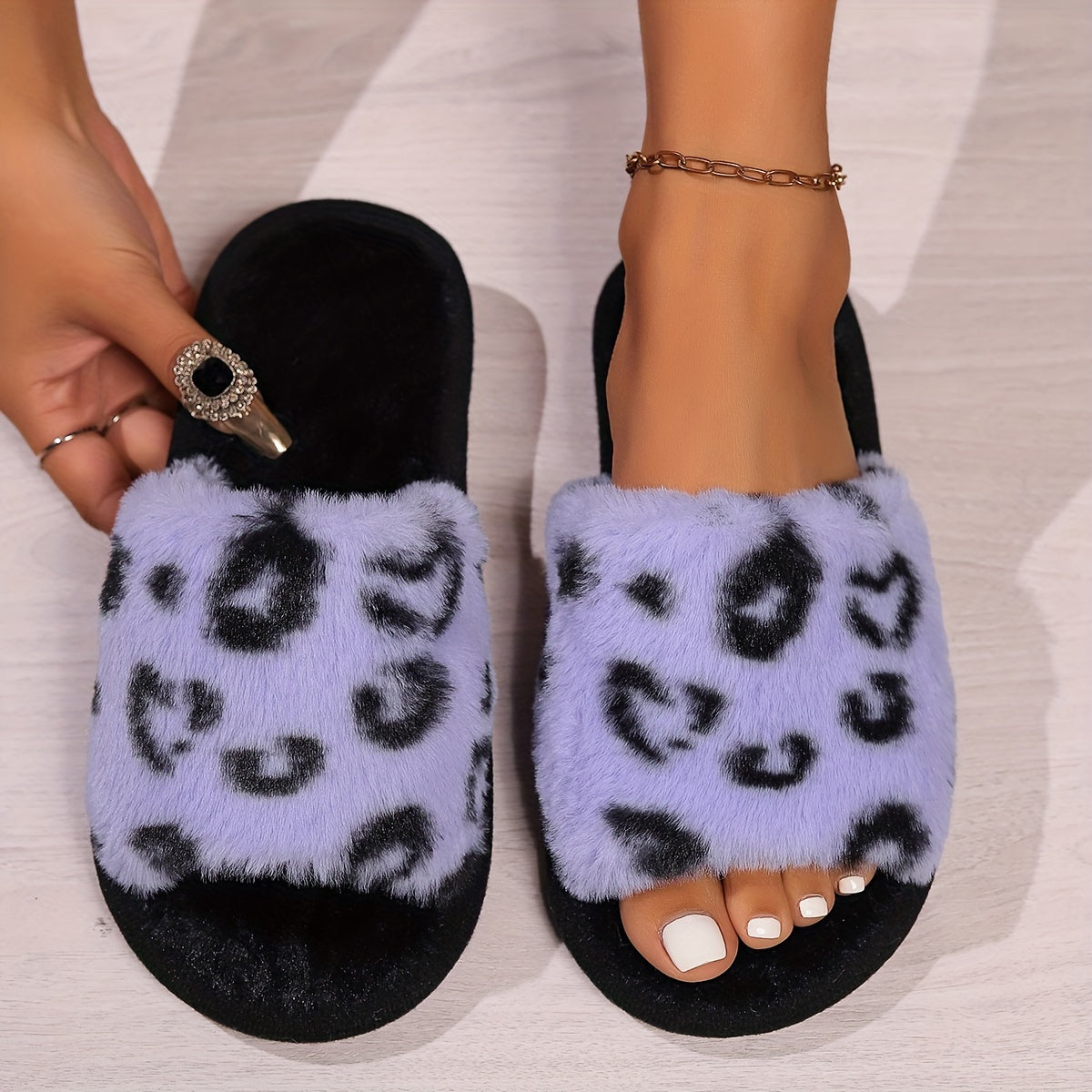 Women’s Leopard Pattern Plush Open Toe House Slippers Warm Fuzzy Fuzzy Winter