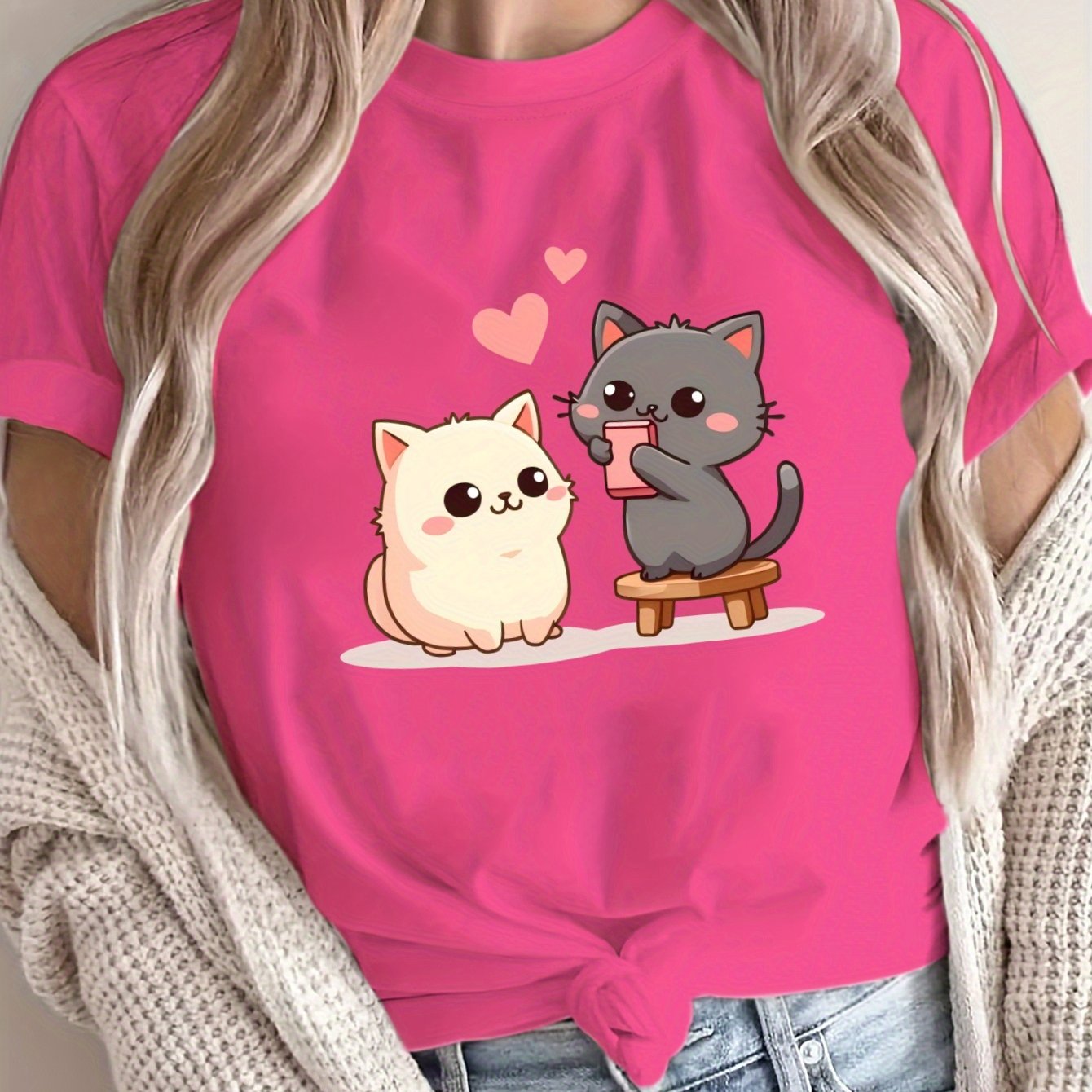 Women's Oversized Polyester T-Shirt with Cat and Heart Graphics, Casual Comfortable Fit