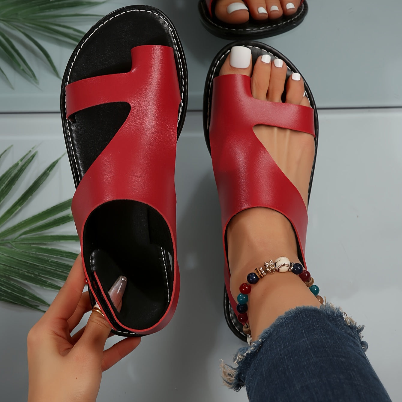 Large European Women's Flat Sandals for Summer Beach Wear