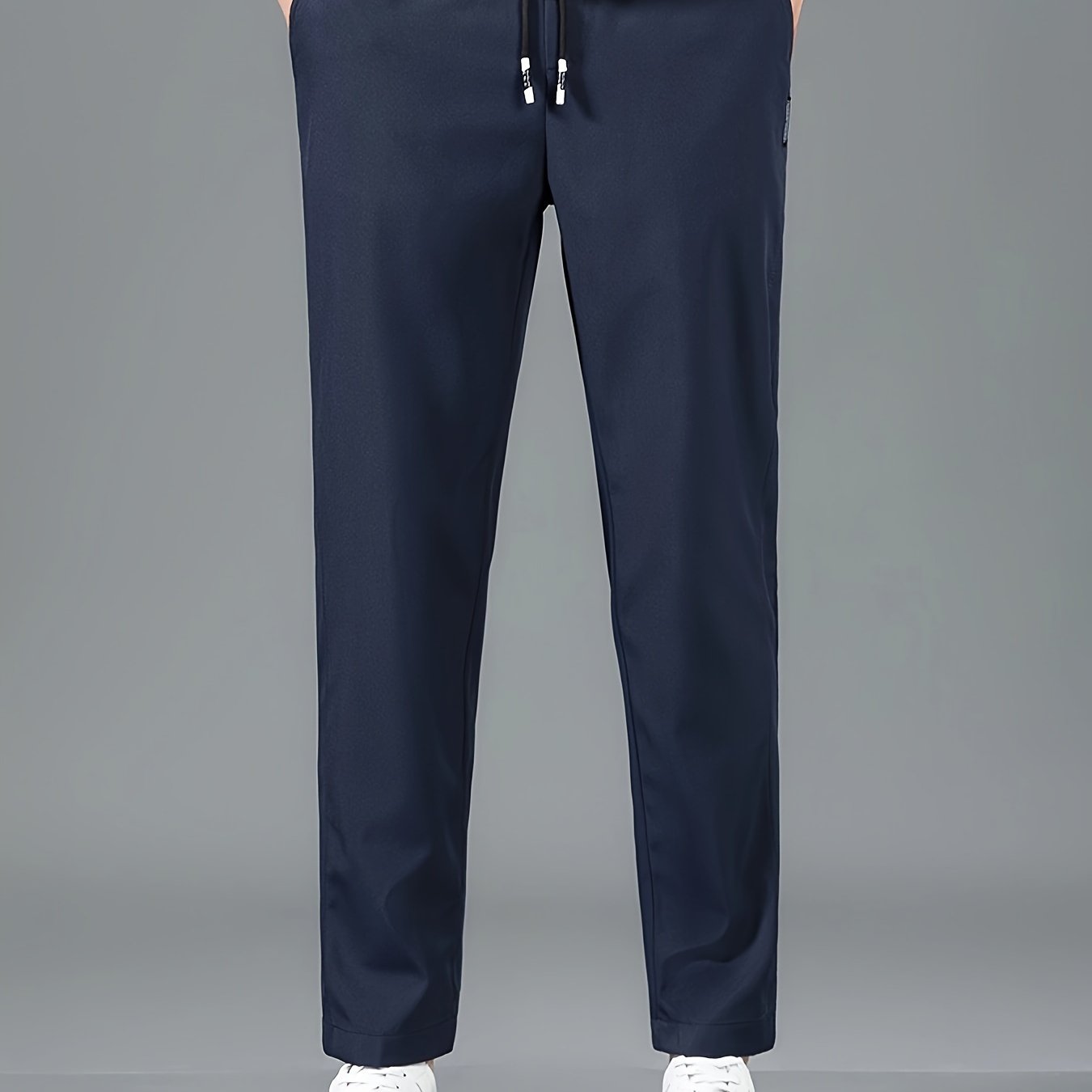 Erkaklar uchun tasodifiy shimlar to'rt rangda