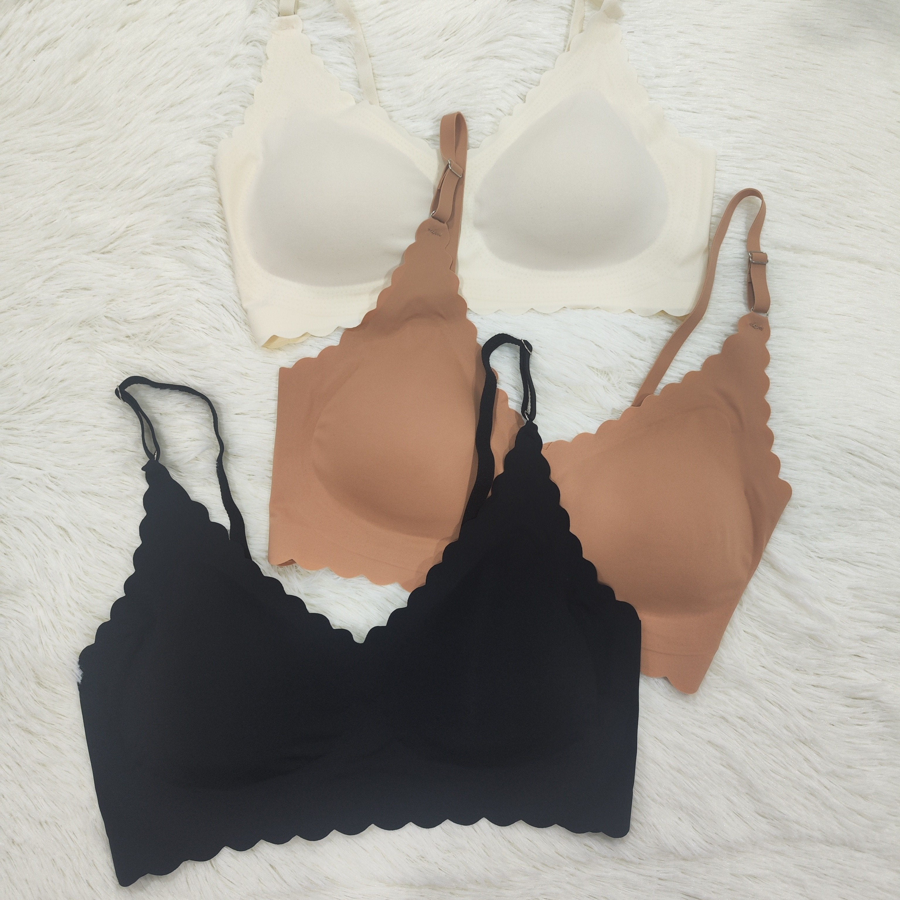 Women’s Seamless Scallop Trim Wireless Push Up Cami Bras Lingerie