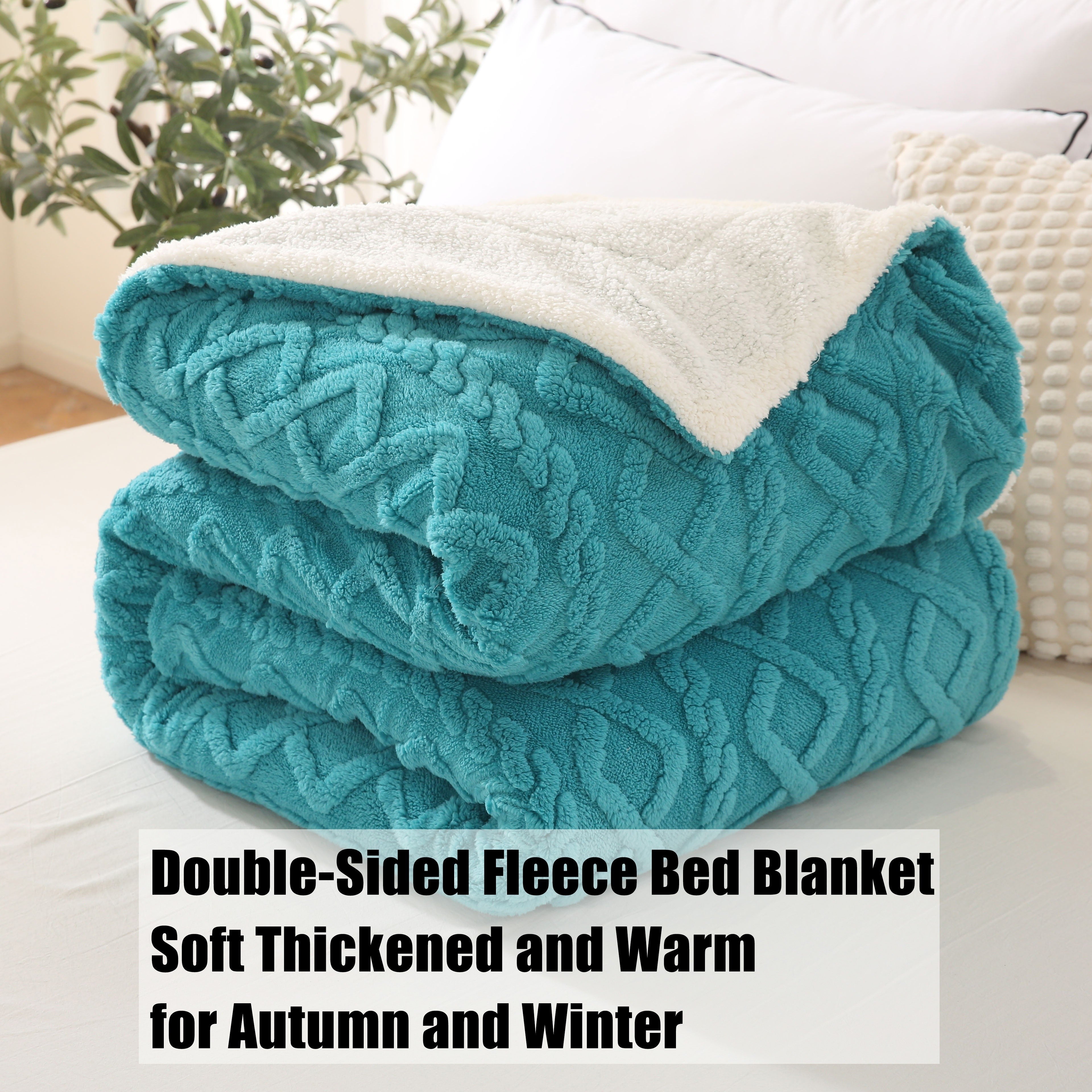 Double-Layer Ultra-Soft Blanket with Wave Pattern for All-Season Comfort