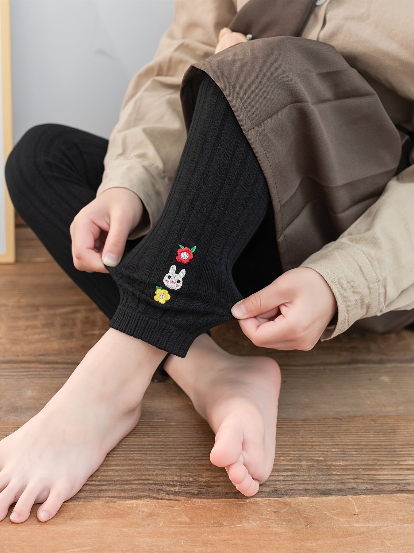 Девочки, детские узкие трикотажные штаны с вышитыми полосами для весны и осени