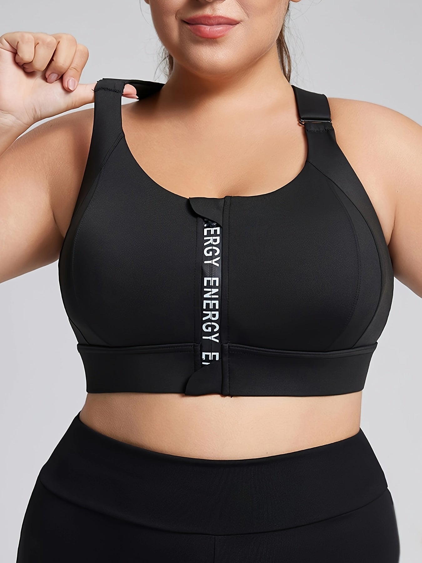 Plus Size High-Impact Sports Bra with Front Zipper Adjustable Straps Workout Yoga Top
