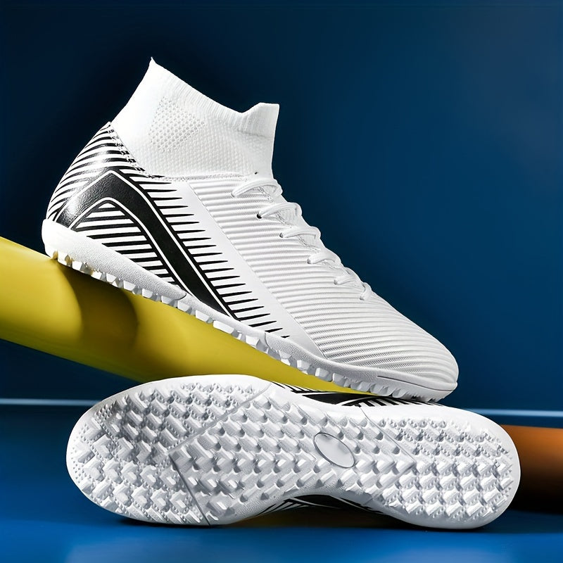 Erkaklar uchun chiziqli naqshli futbol poyabzallari, bog'ichli to'piqlar, sirpanmaydigan kauchuk taglik, mustahkam PU yuqori qismi va ichki va tashqi foydalanish uchun TF poyafzallari, yoshlar va kattalar uchun mos.