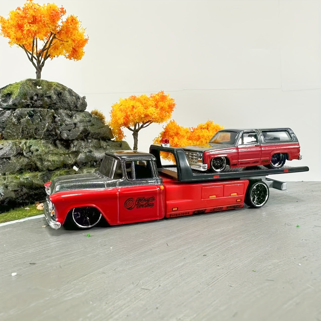 Kids Plastic 1:64 Scale Red Toy Car Trailer Weather-Resistant