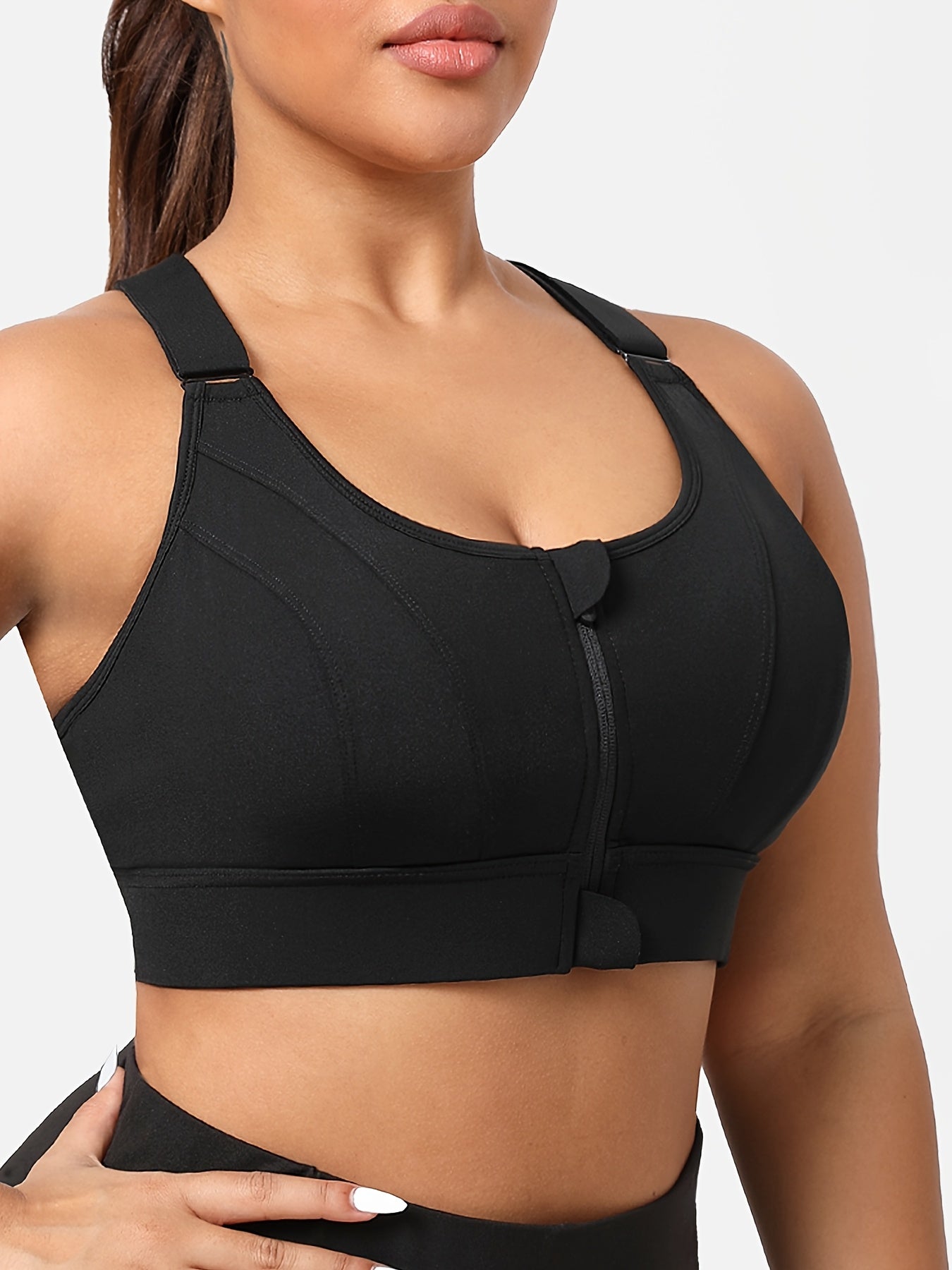 Women's Plus Size Sports Bra with Front Zipper and Cross-Back Straps