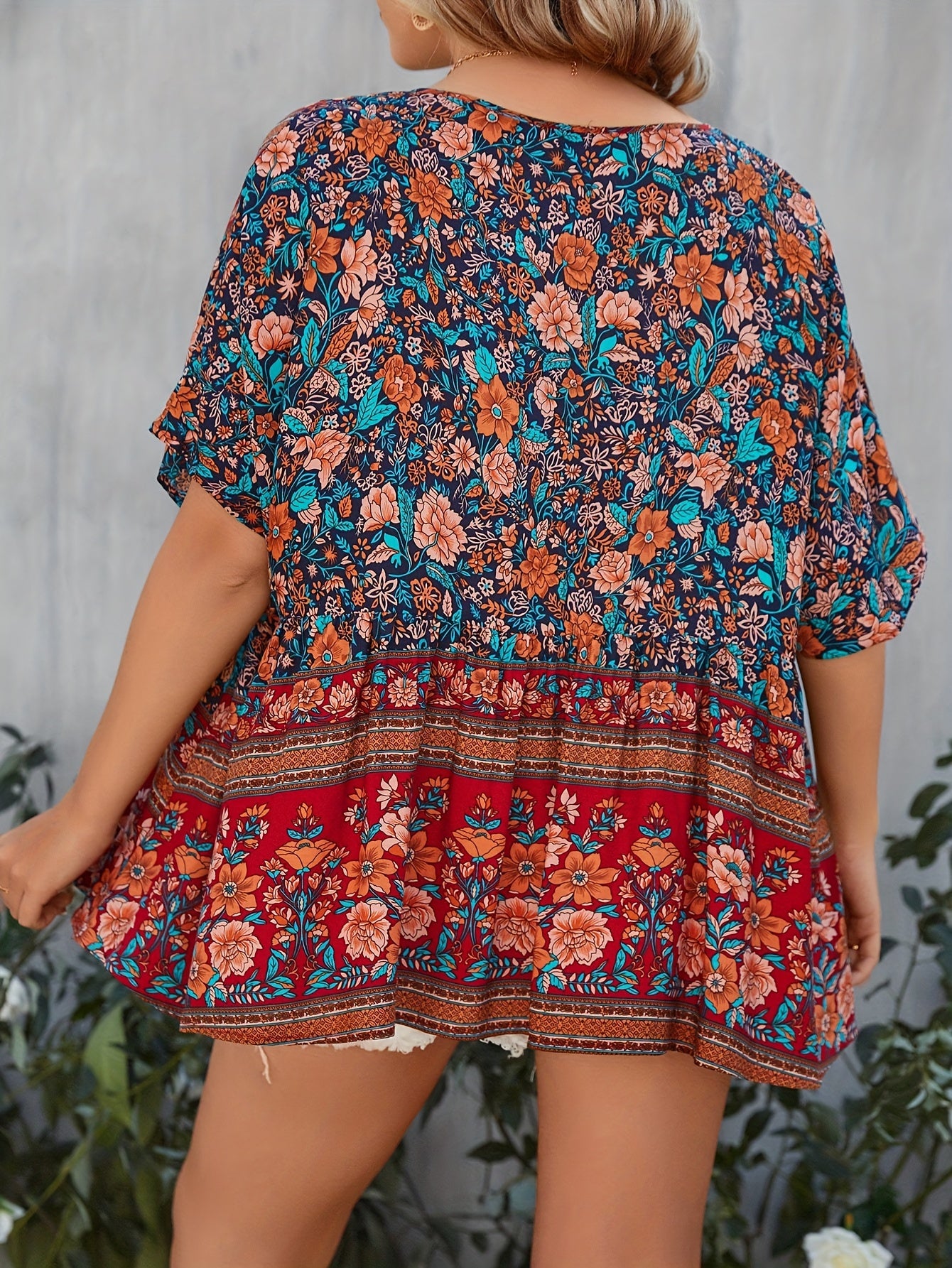 Women's Plus Size Floral Print V-Neck Short Sleeve Top