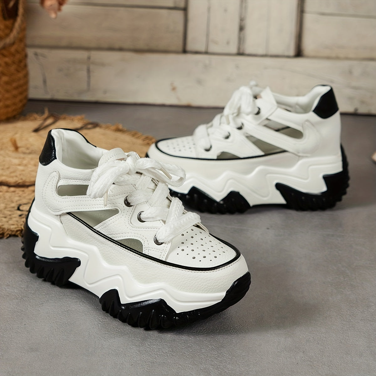 "Кроссовки на платформе для женщин с шнуровкой, дышащим дизайном с вырезами и высоким каблуком, с ремешками на спине и верхом/внутренней частью/стелькой из микрофибры, подошва из ПУ – летняя модная обувь для дам."