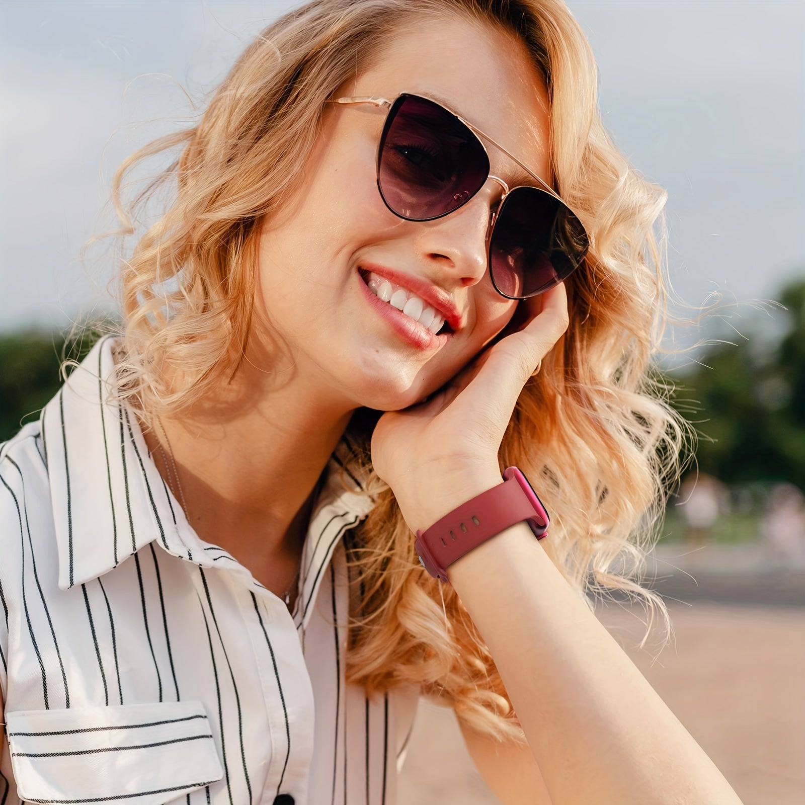 Silicone Sport Watch Band for Men and Women Waterproof Flexible Compatible with Apple Watch Series