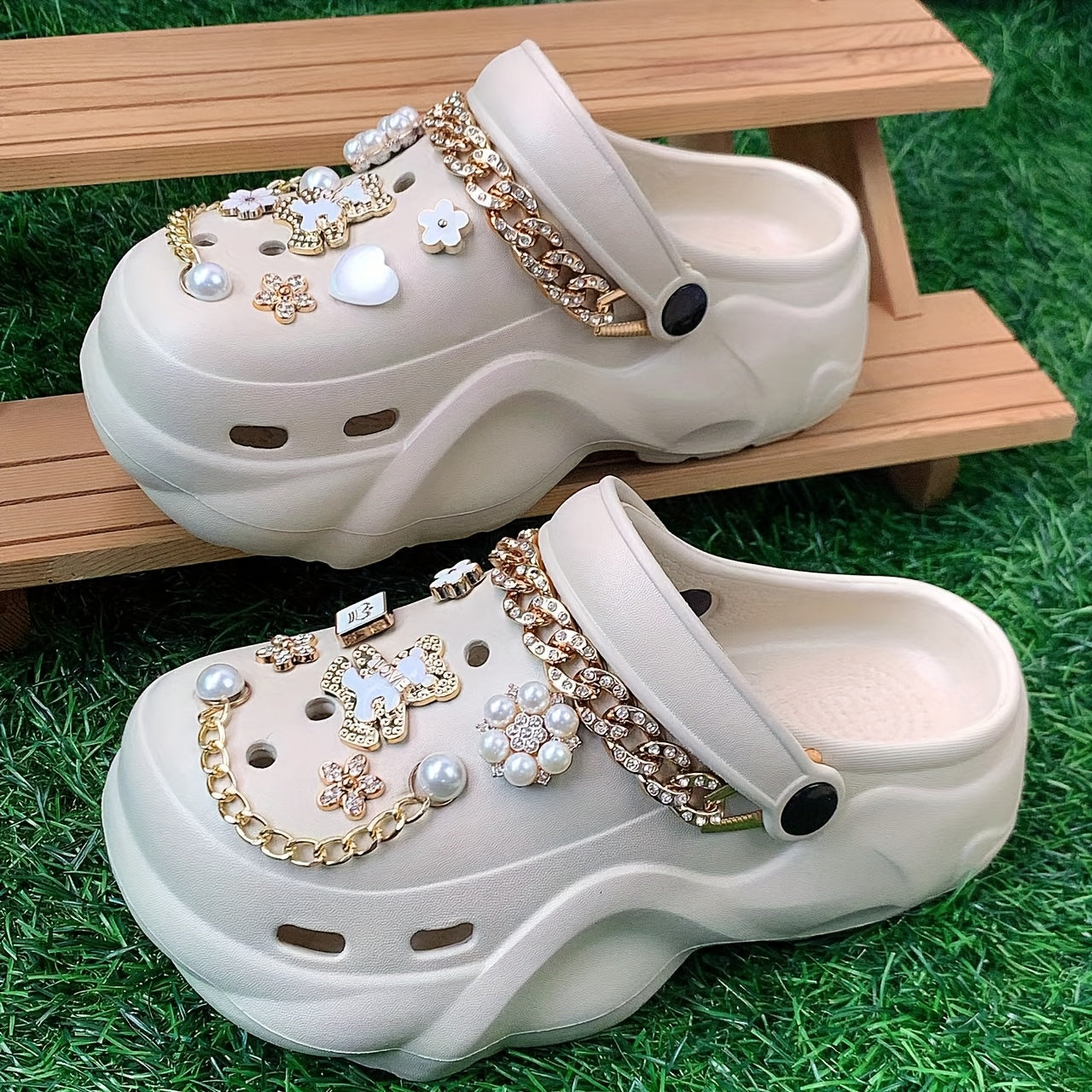 Women's EVA Flip Flops Summer Stylish Beach Shoes Rhinestone Decor