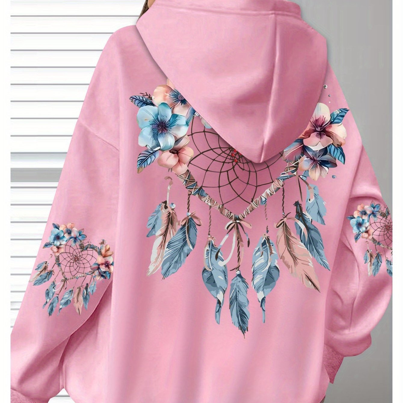 Толстовка женская с цветочным принтом, длинные рукава, черная с карманами, размер плюс