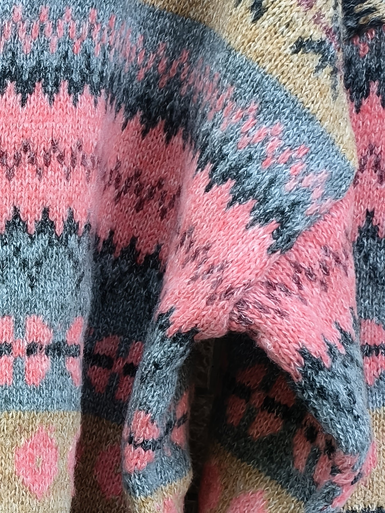 Plus Size Women's Long Sleeve Cardigan Geometric Pattern Open Front Sweater