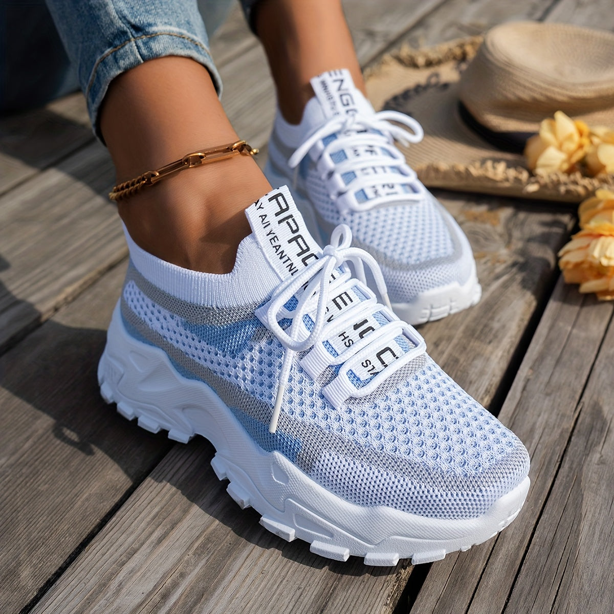 Women’s Athletic Sneakers Breathable Mesh Low-Top Casual Shoes
