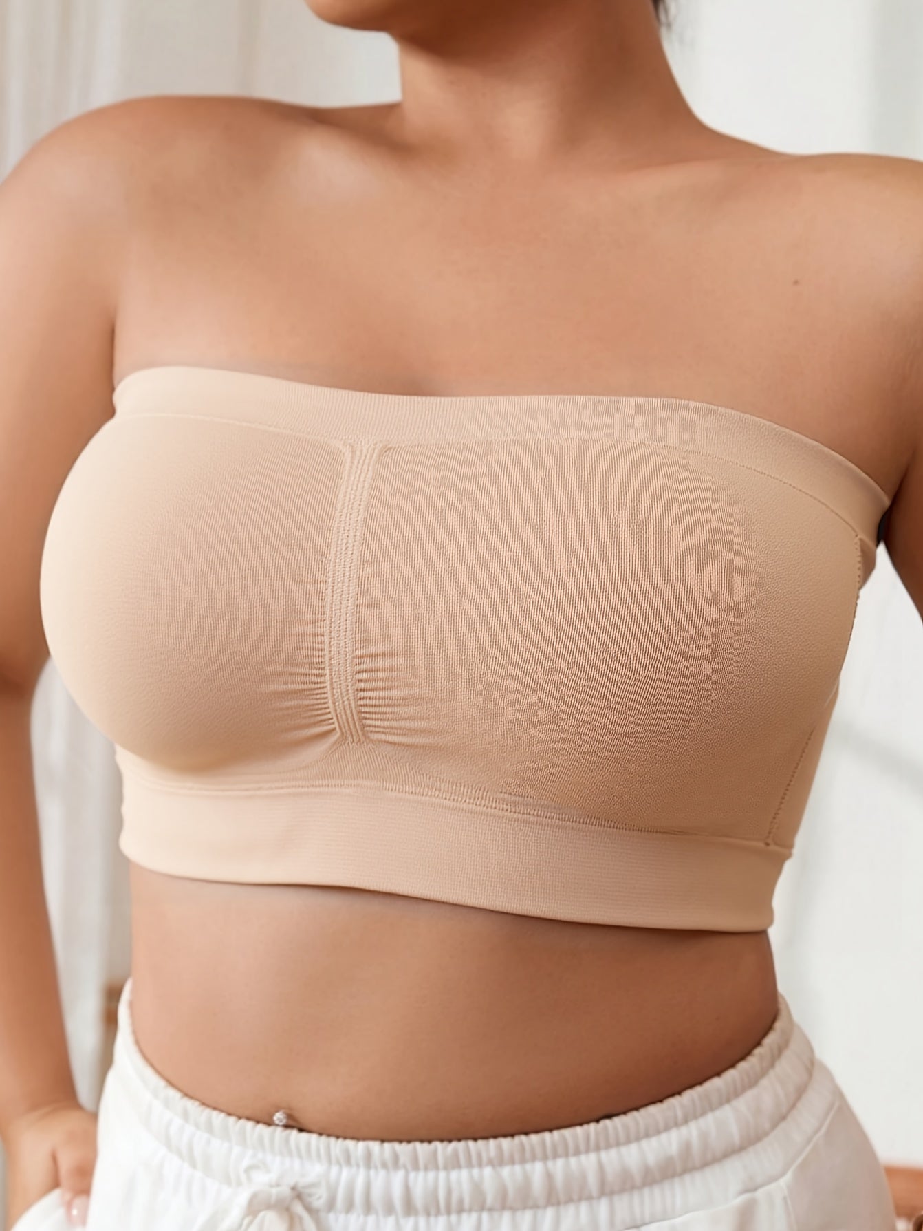 Women's Plus Size Breathable Strapless Sports Bra for Running and Pilates