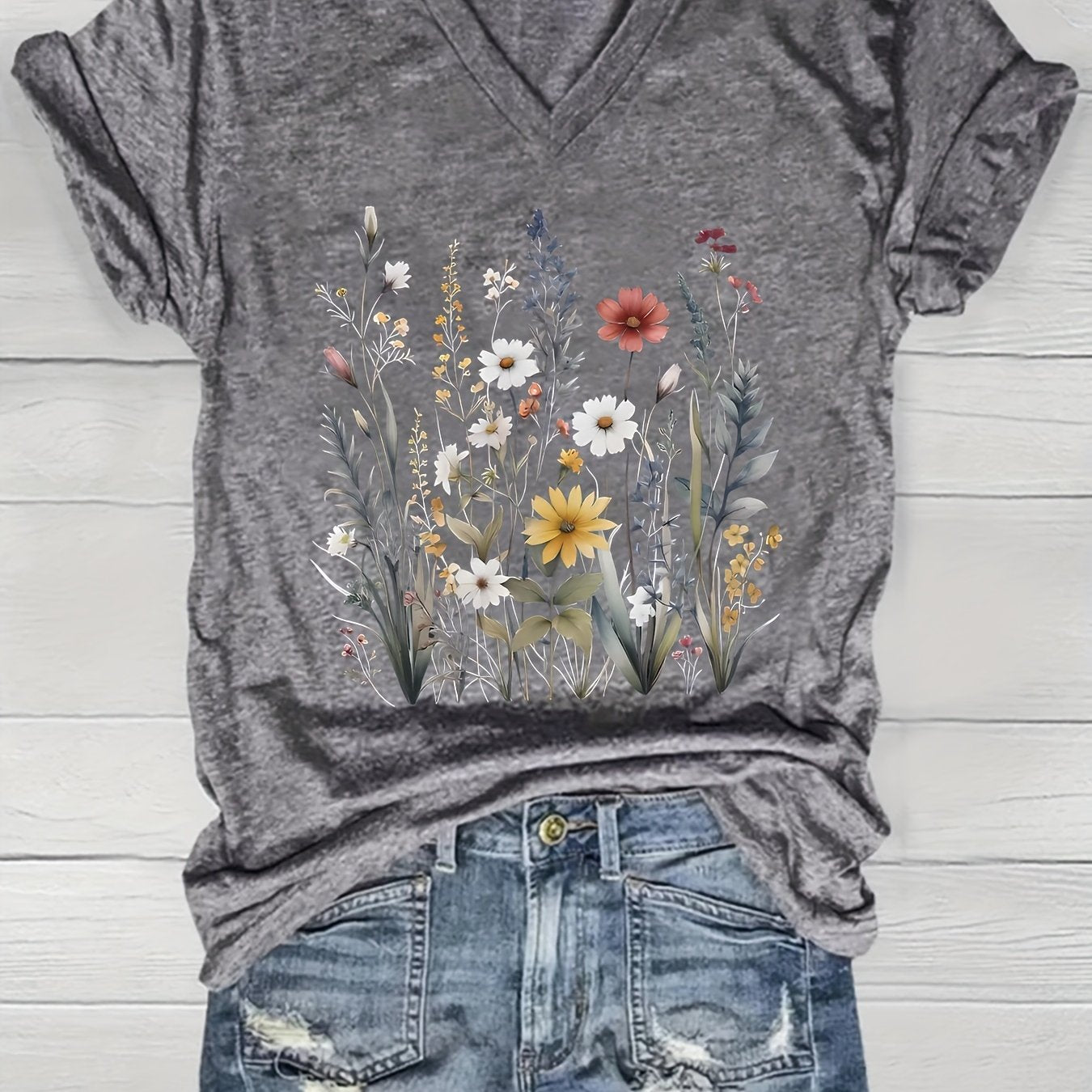 Women's V-Neck Short Sleeve T-Shirt Lavender Floral Summer Top Lightweight Blouse