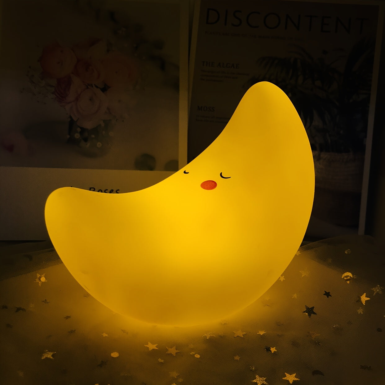 Yotoqxona yoki yashash xonasi dekoratsiyasi uchun yulduz va oy dizayni bilan yumshoq nurli tun chirog'i, ko'zga g'amxo'rlik qiluvchi muhitni ta'minlaydi. Bayramlar va Ramazon uchun ideal sovg'a.