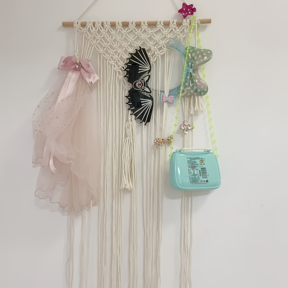 Bohemiyan devoriy soch uchun aksessuarlar tashkilotchisi paxta saqlash uchun kliplar va sumkalar