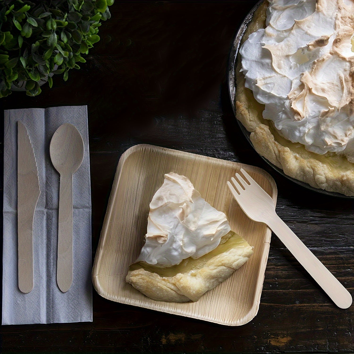 Set of 200 Disposable Birch Dessert Tableware 5.5-Inch for Weddings and Parties