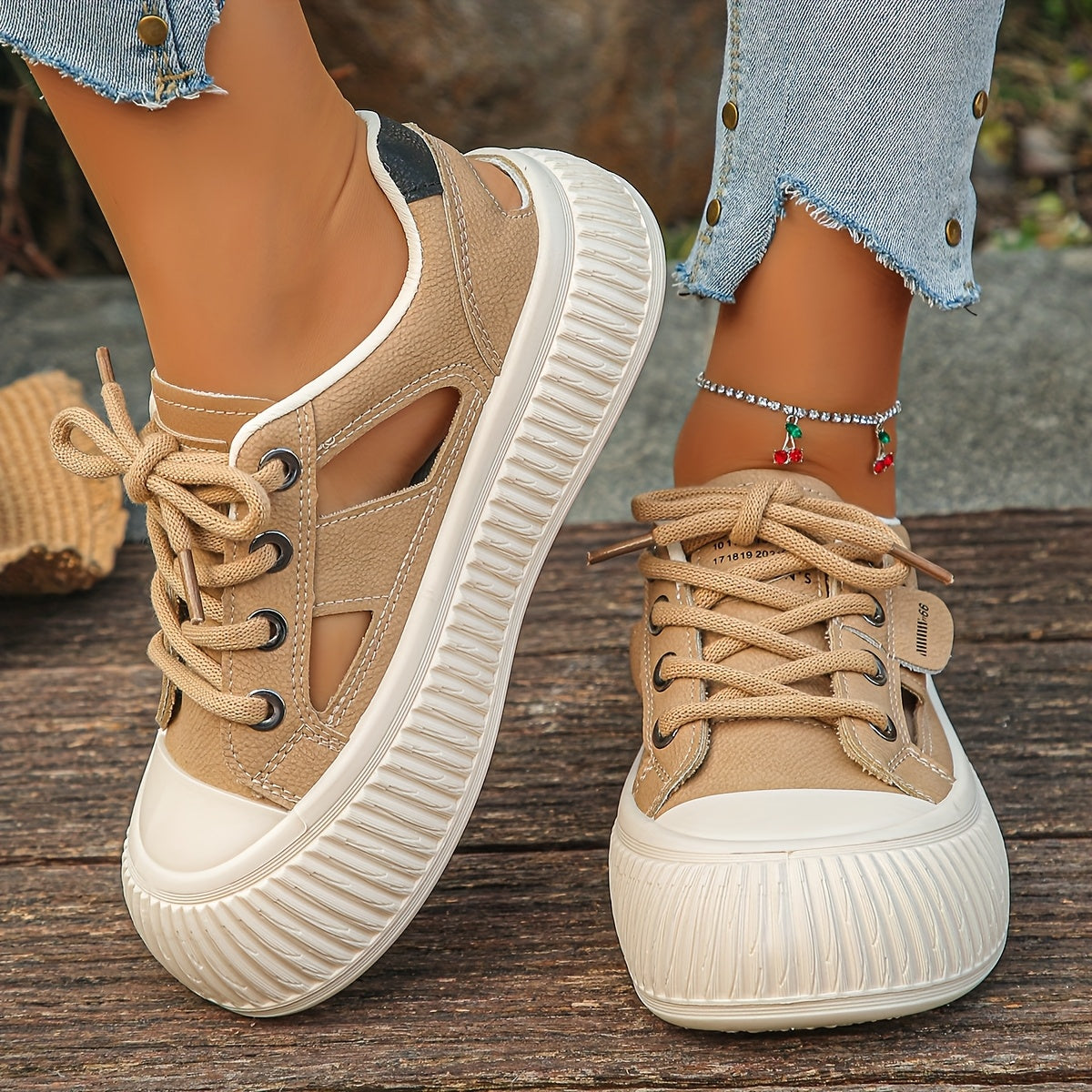 Women Casual Lace-Up Sneakers Thick Sole White Round Toe Summer Fashion