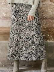 Women A-Line Skirt Ethnic-Inspired Tribal Pattern Stretch Knit Black White