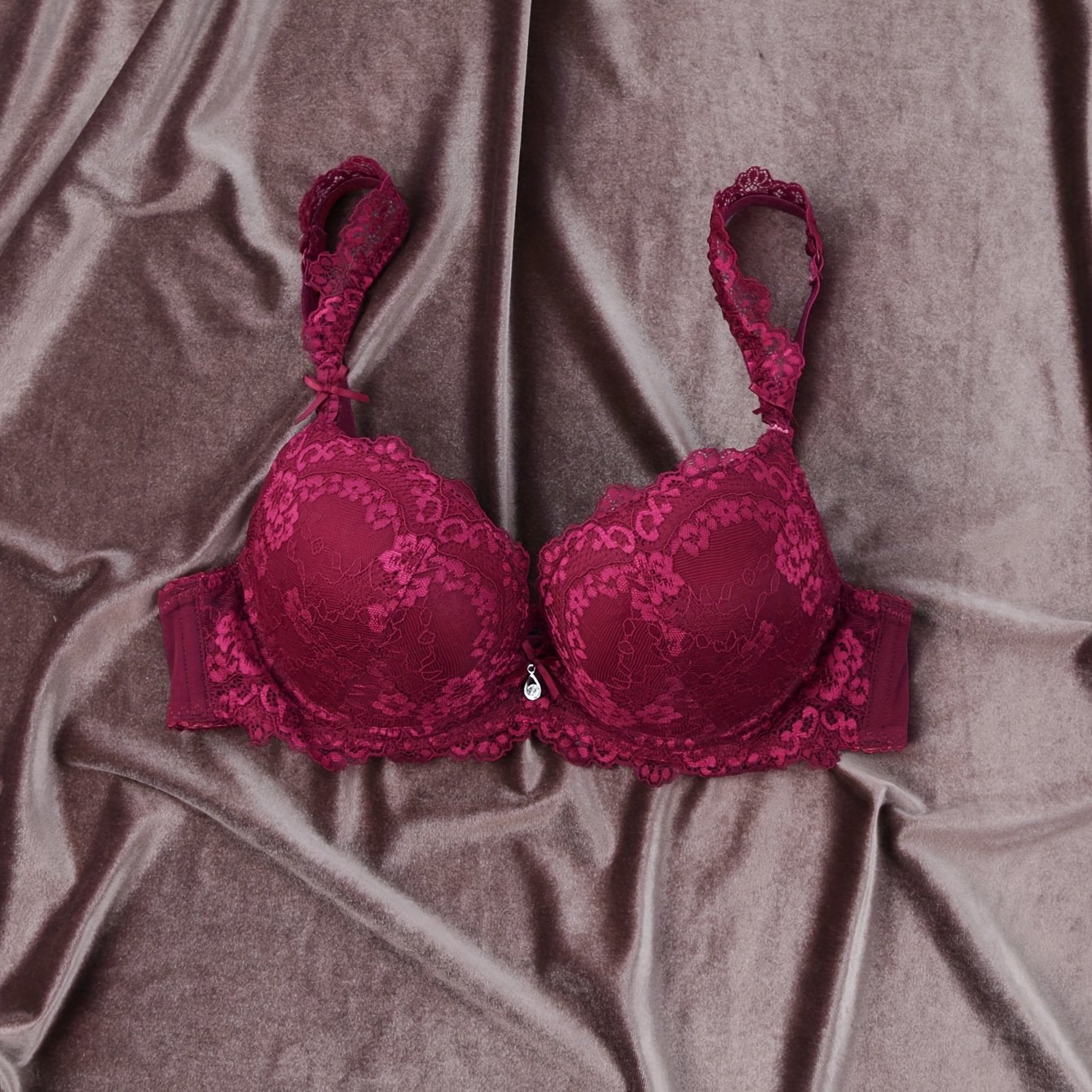 Sujetador push-up de encaje para mujer con diseño de encaje en forma de escallop