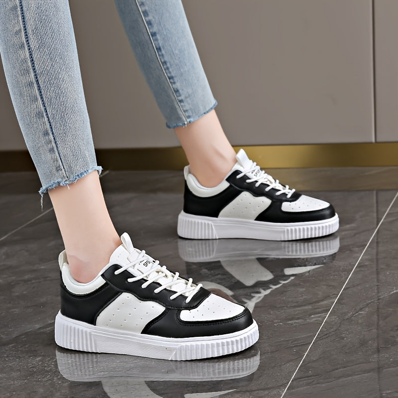 Women's Two-Tone Sneakers Black White Lightweight Casual Shoes