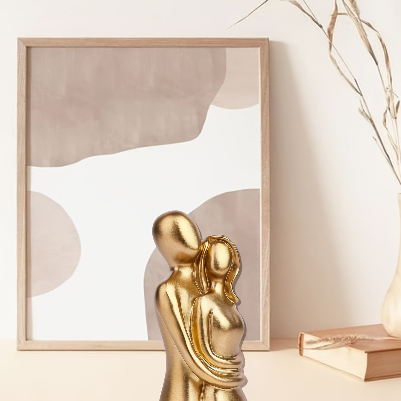 Golden Hug Couple Ornament Romantic Decor for Special Occasions