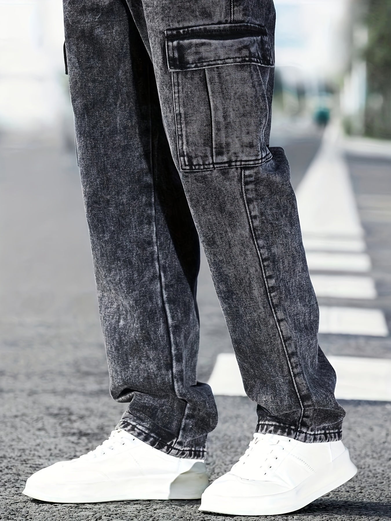 Men's Cargo Jeans Casual Loose Fit with Flap Pockets Durable Cotton Blend All-Season Blue Denim