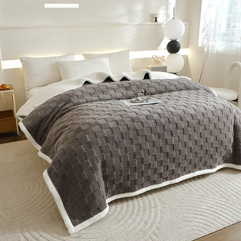 Grey Plaid Polyester Comforter All-Season Bed Blanket for Bed Sofa Office