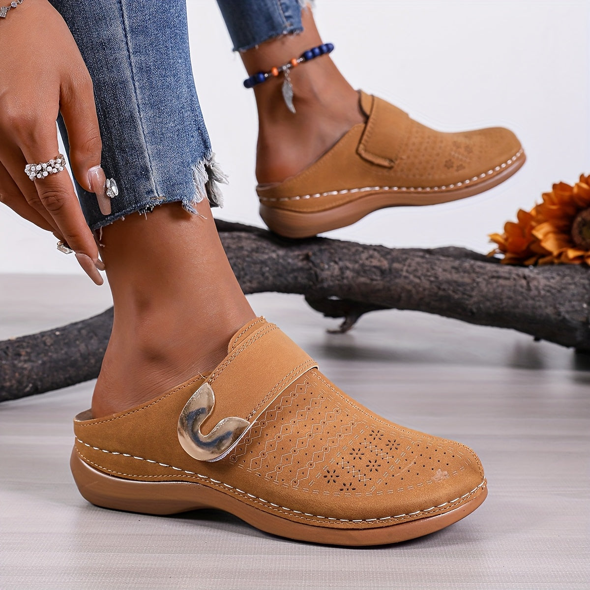 Women's Summer Casual Breathable Canvas Shoes with Floral Design and Metallic Buckle