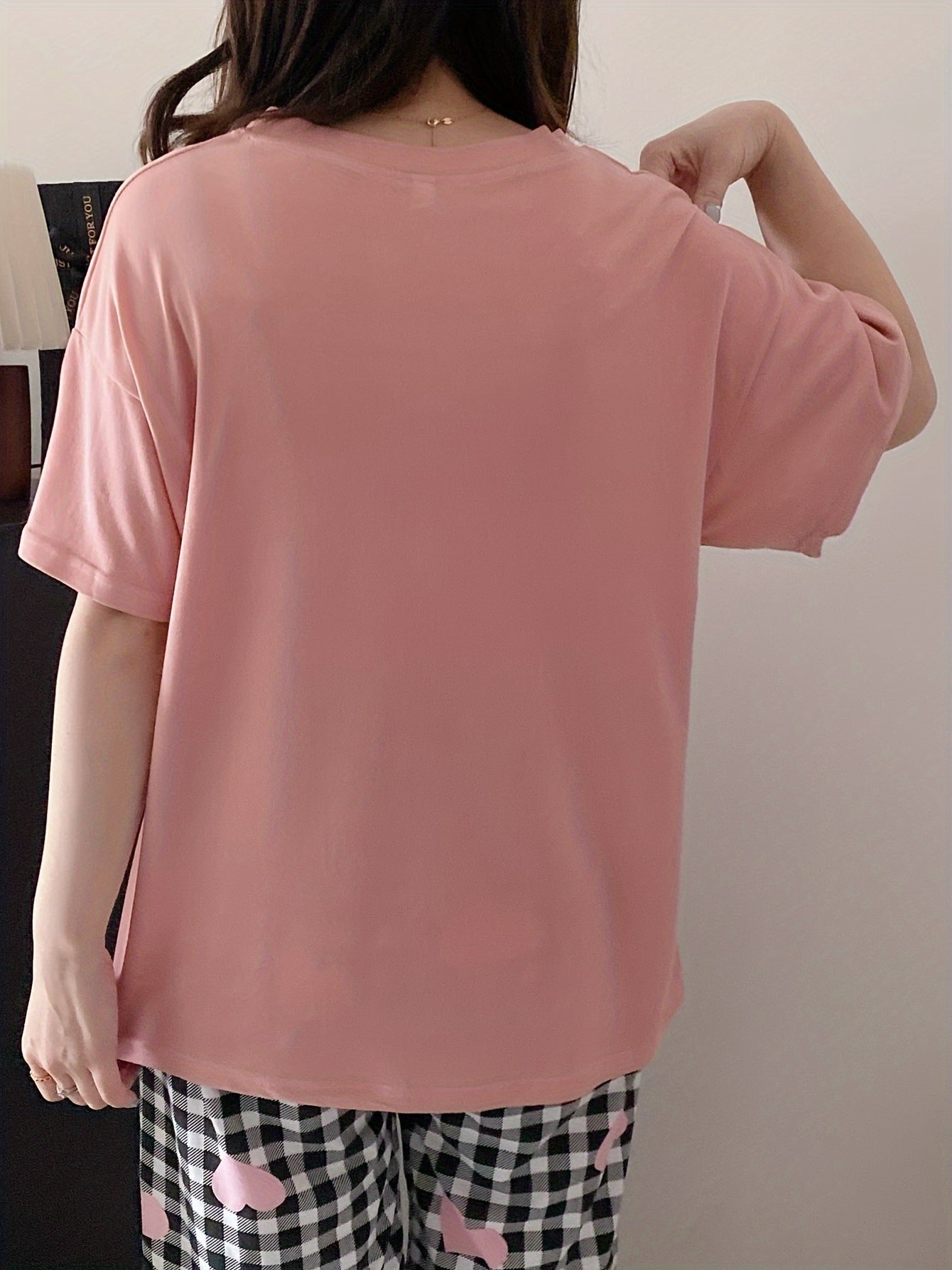 Женский комплект пижамы с топом и шортами в клетку, свободного кроя и комфортный