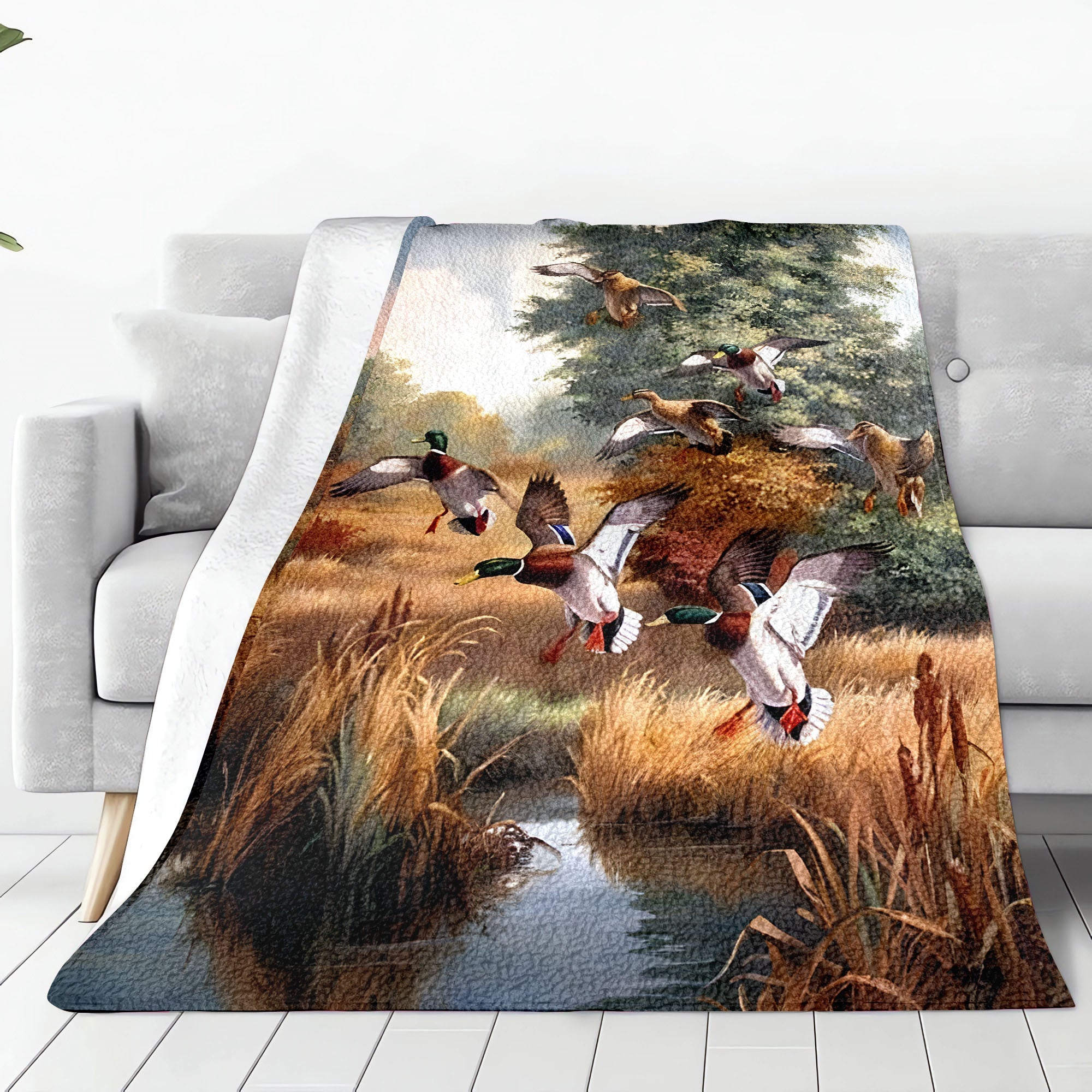 Duck Hunting Pond Flannel Throw Blanket Hypoallergenic All-Season Travel Camping Polyester