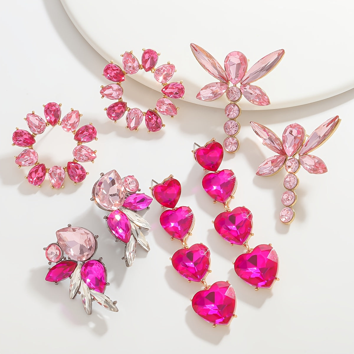 Yurak shaklidagi tassel taqinchoq, rhinestones, dragonfly qanotlari, zanglamas po'latdan tayanchlar, qotishma zargarlik ayollar uchun