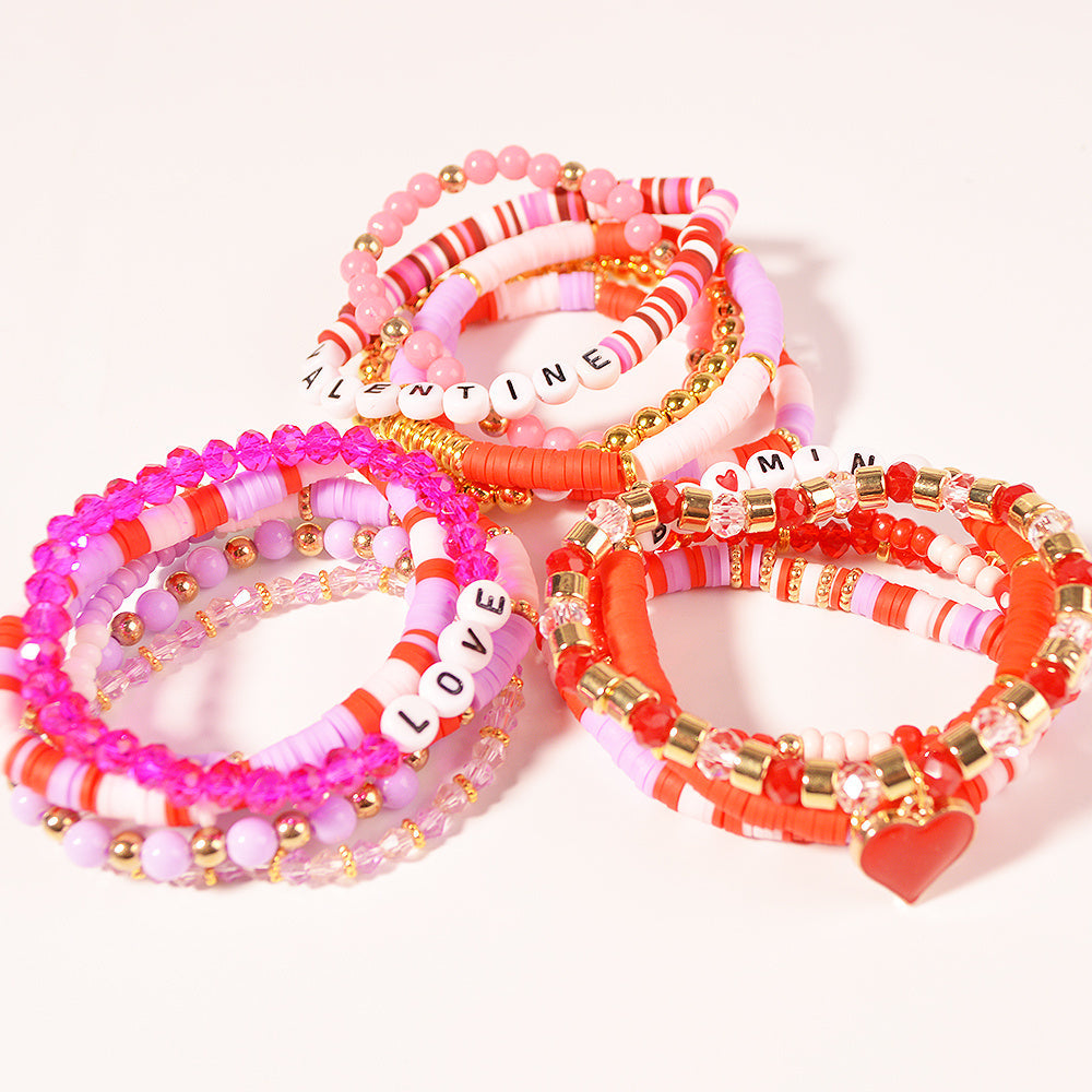 Polymer loydan tayyorlangan Sevgi kuni bilaguzuklar to'plami, 16 dona sexy uslubda, sevgi va do'stlikni ifodalash uchun mukammal. Ushbu marjonli zargarlik ayollar uchun har kuni yoki maxsus bayram tadbirlari uchun ideal. Bu ' uchun mukammal sovg'a