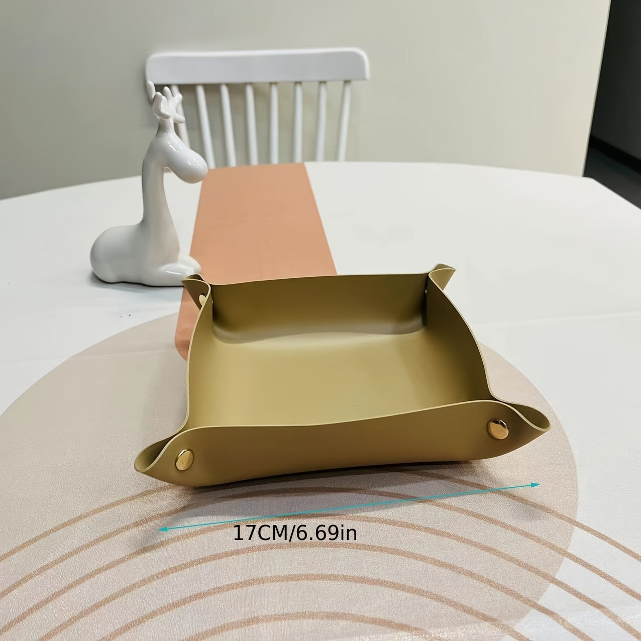 Caja de almacenamiento de cuero PU para escritorio, joyería, cosméticos, llaves y frutos secos