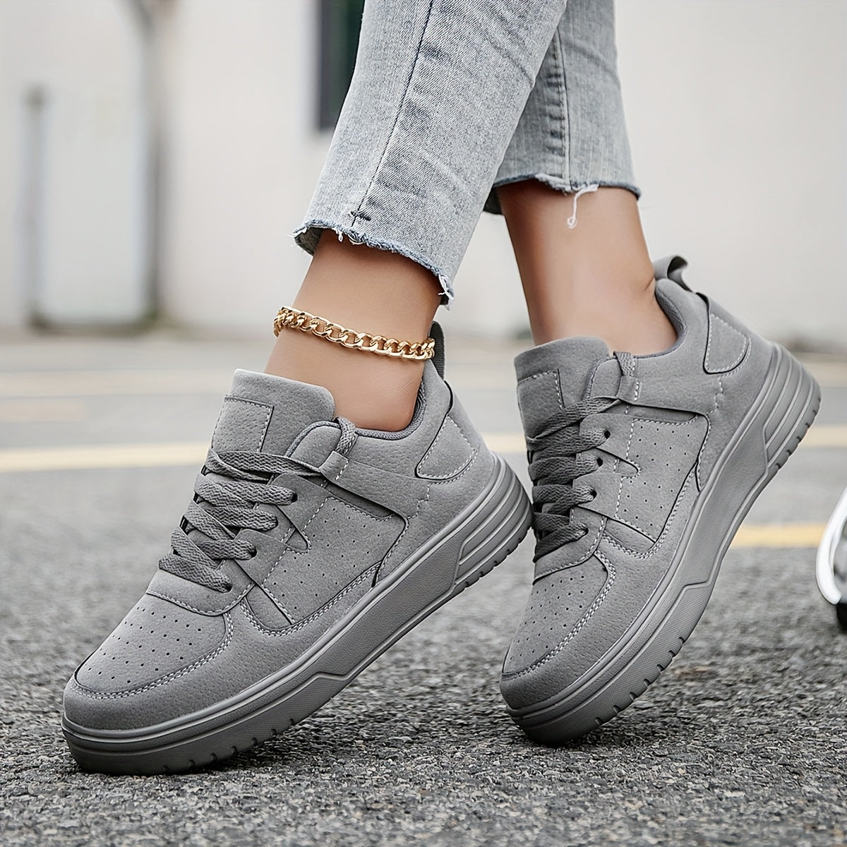 Women's Minimalist Retro Casual Sneakers Lightweight Flat-Soled Walking Shoes