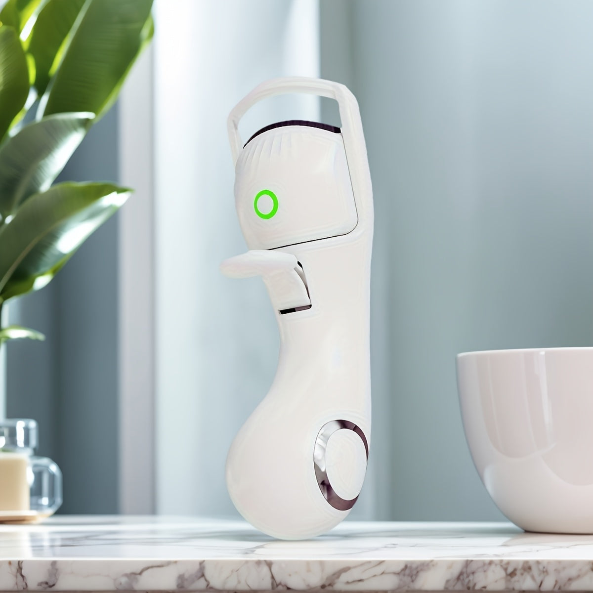 Electric Heated Eyelash Curler for Women with 3 Temperature Modes Rechargeable USB Powered